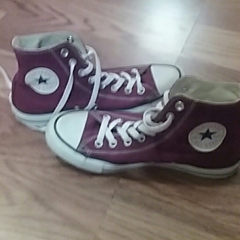 Converse womens sz 9